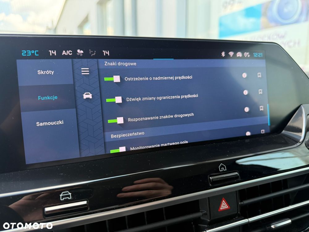 Citroën C4 1.2 PureTech Max S&S EAT8 - 14