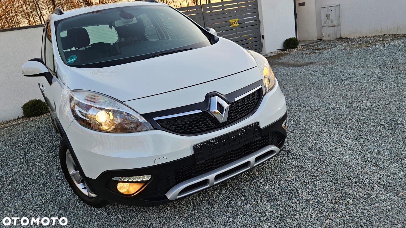 Renault Scenic ENERGY TCe 115 S&S Xmod Paris - 1