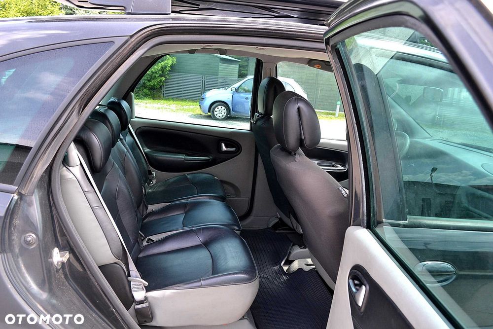 Renault Scenic RX4 - 7