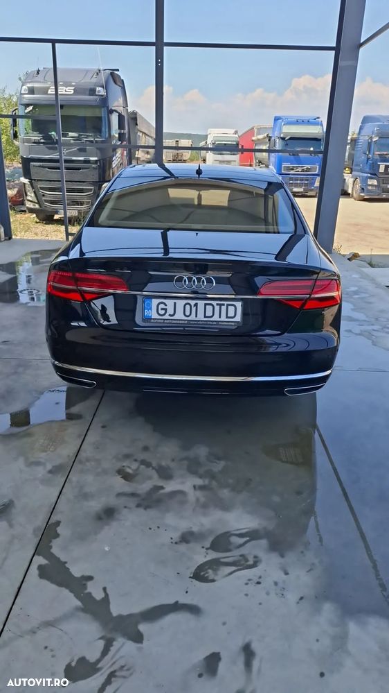 Audi A8 3.0 TDI DPF clean diesel quattro tiptronic Lang - 2