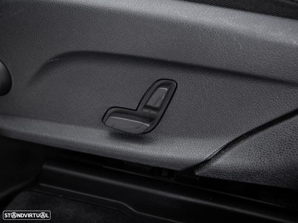 Mercedes-Benz GLC 300 de 4Matic 9G-TRONIC - 22