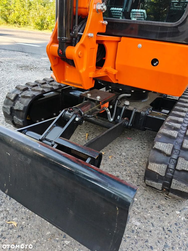 Lonking CDM6020 - 10