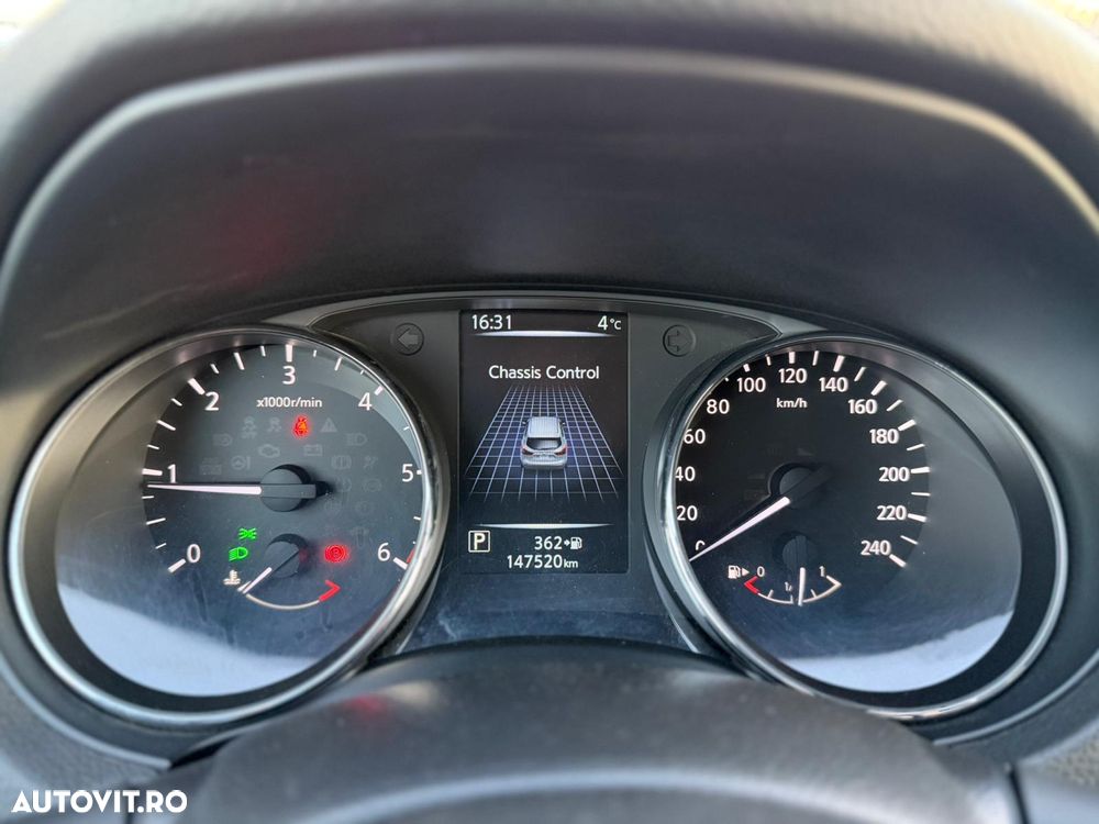 Nissan Qashqai 1.6 DCI Xtronic ACENTA - 14