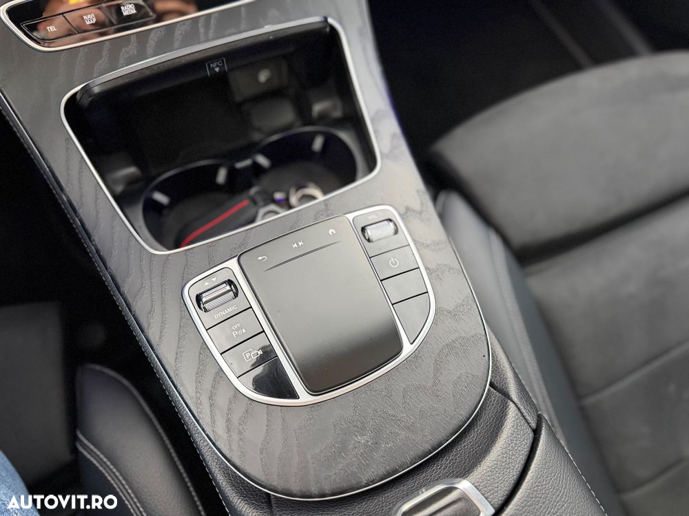 Mercedes-Benz E 300 de 4Matic 9G-TRONIC AMG Line - 18