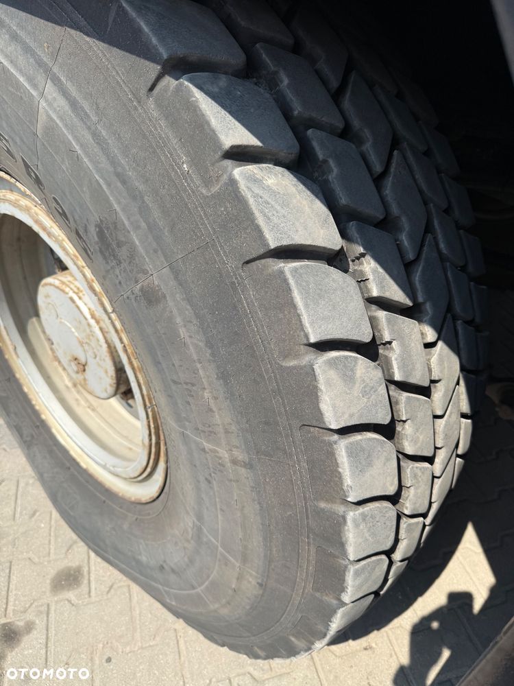 Grove GMK 2035E - 25