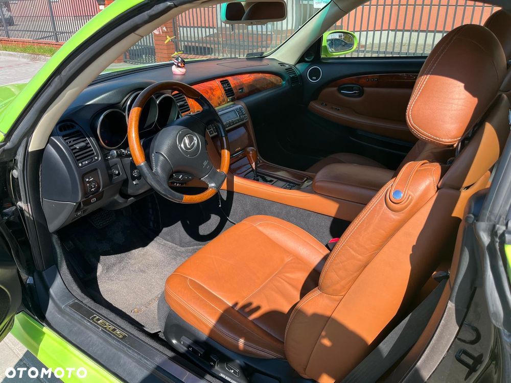 Lexus SC Comfort - 11