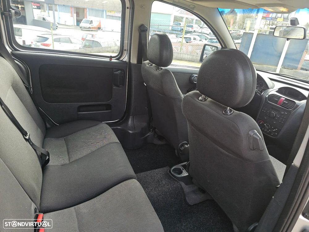 Opel Combo Tour 1.3 CDTi - 23