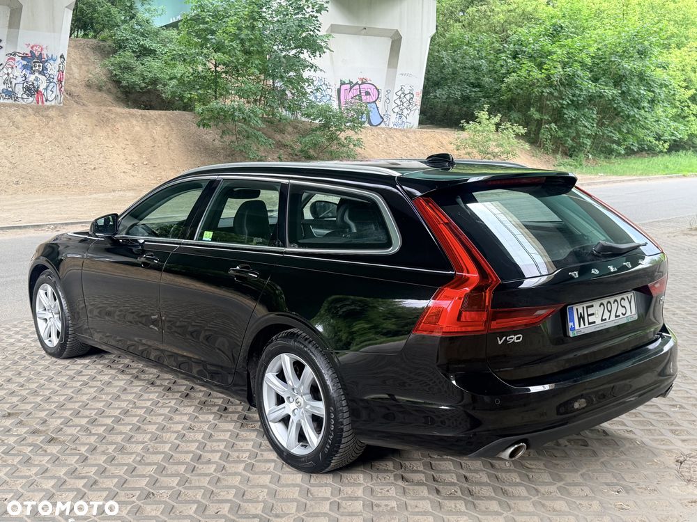 Volvo V90 D4 Momentum - 8