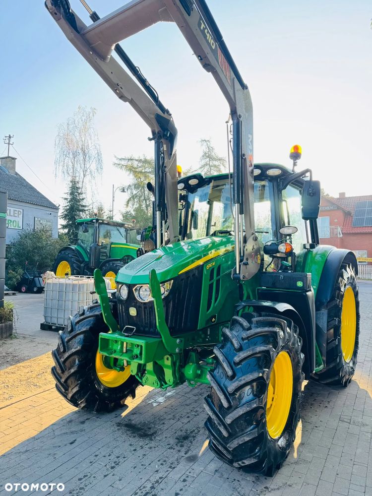 John Deere 6110M - 11