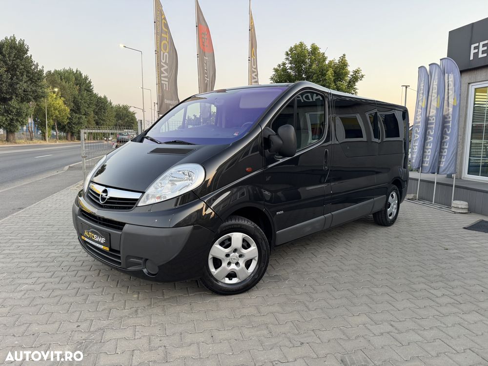 Opel Vivaro - 1