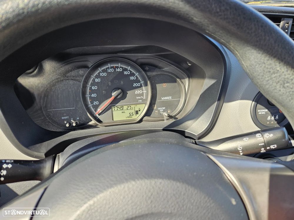 Toyota Yaris 1.0 VVT-i - 6