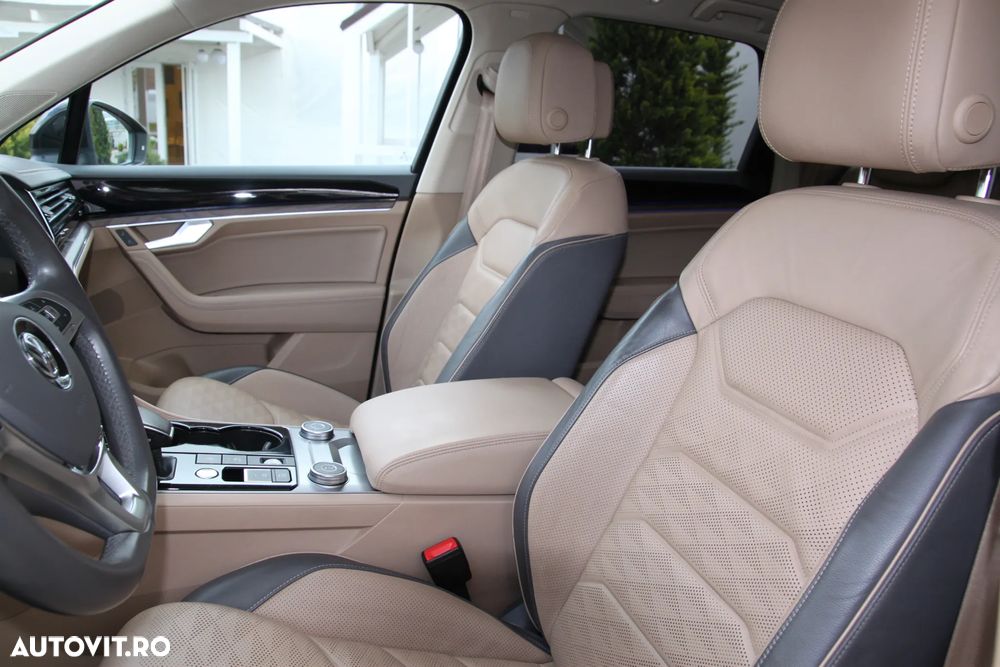 Volkswagen Touareg V6 TDI R-Style - 27