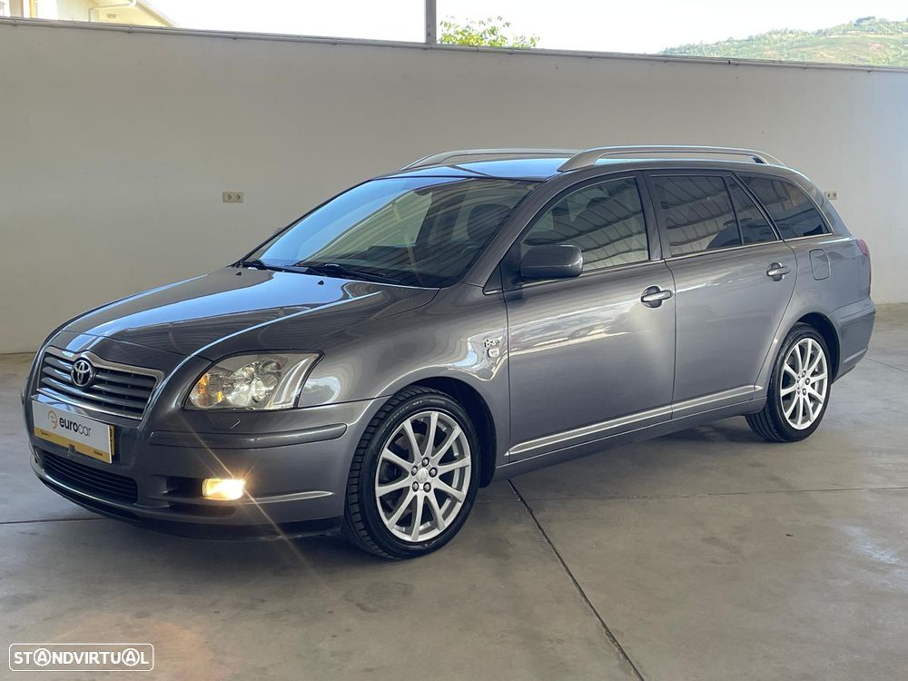 Toyota Avensis SW 2.0 D-4D Executive - 1