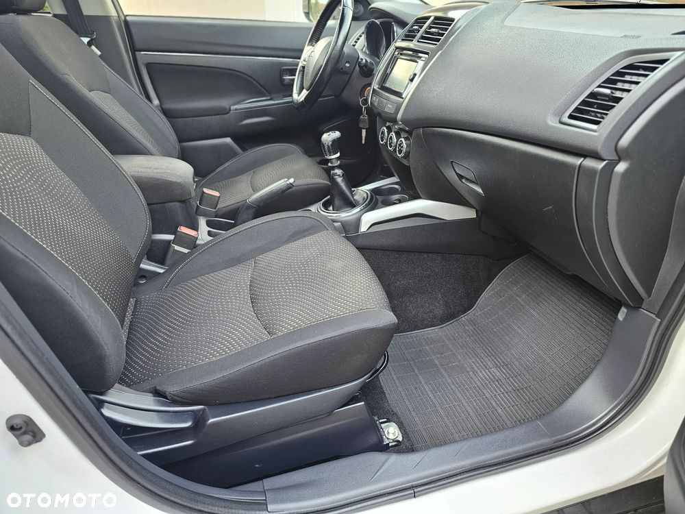 Mitsubishi ASX 1.8 DI-D 2WD Plus - 17