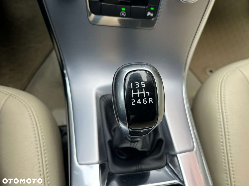 Volvo XC 60 D3 Drive-E Kinetic - 14