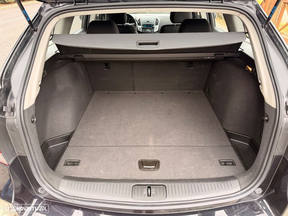 Chevrolet Cruze SW 1.4 LT - 10
