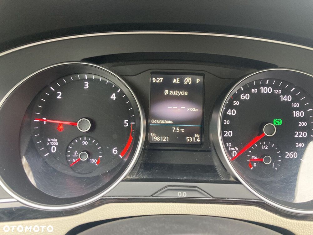 Volkswagen Passat Variant 2.0 TDI BMT Highline DSG - 13