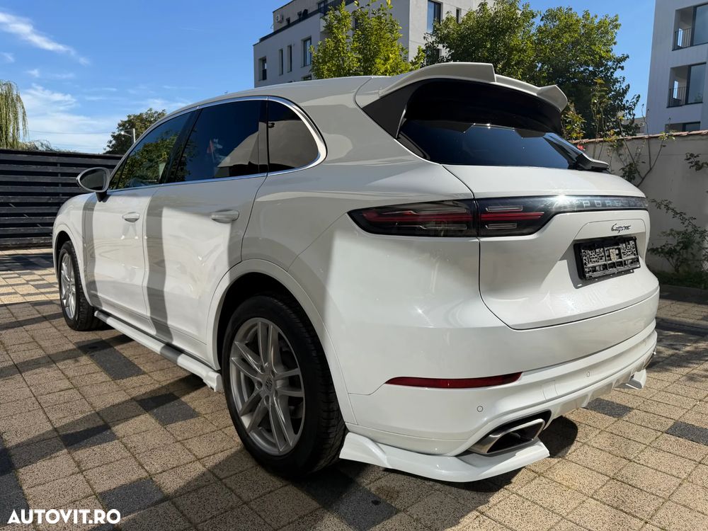 Porsche Cayenne Standard - 5