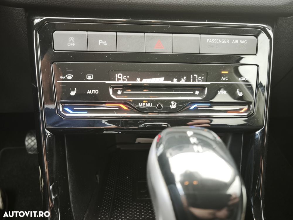 Volkswagen T-Cross 1.0 TSI DSG Life - 16