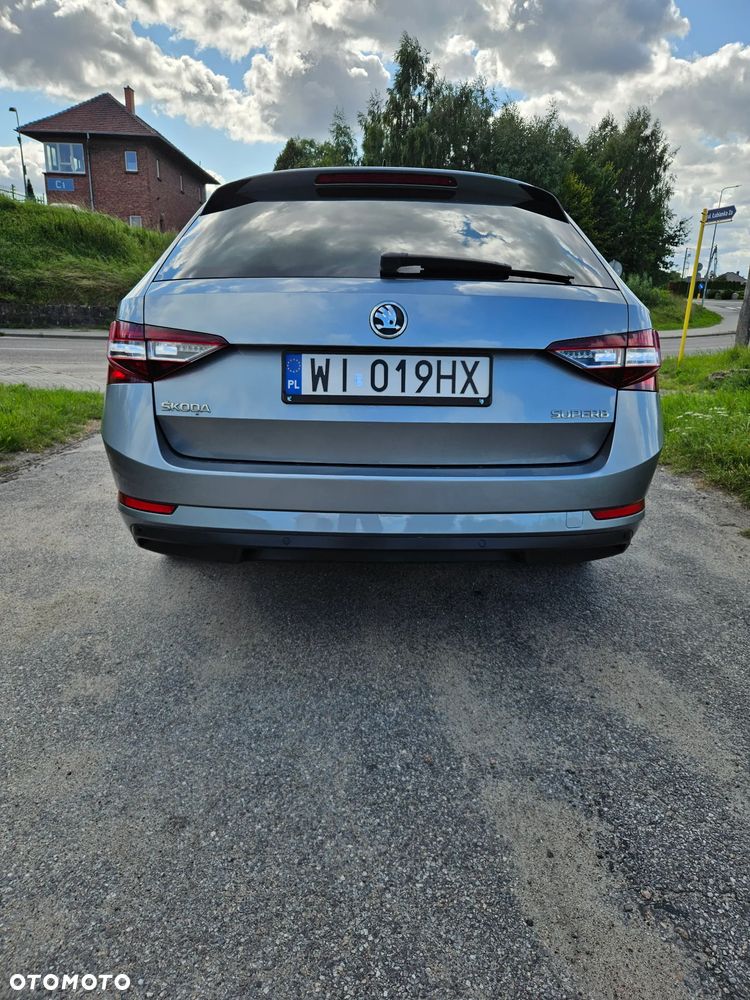 Skoda Superb 2.0 TDI Ambition DSG - 7