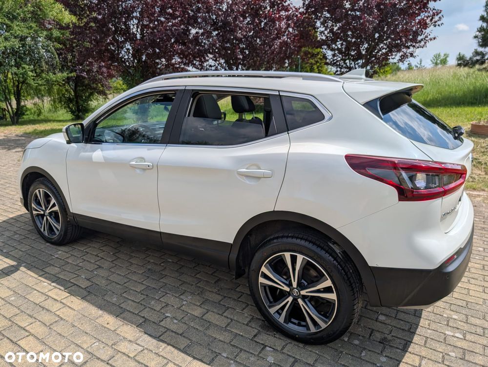 Nissan Qashqai 1.3 DIG-T N-Connecta - 4