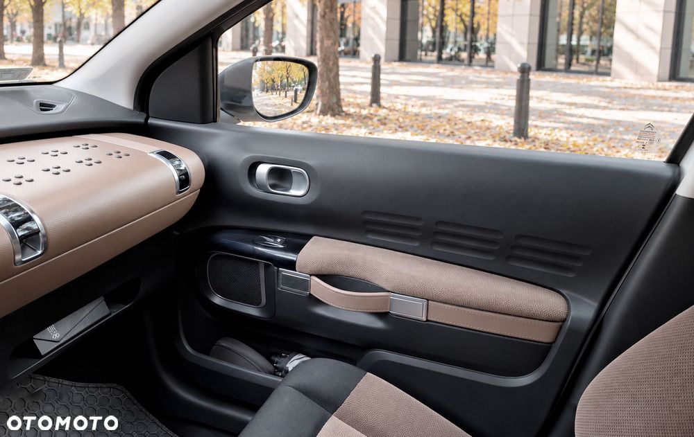 Citroën C4 Cactus 1.2 PureTech Shine S&S - 11
