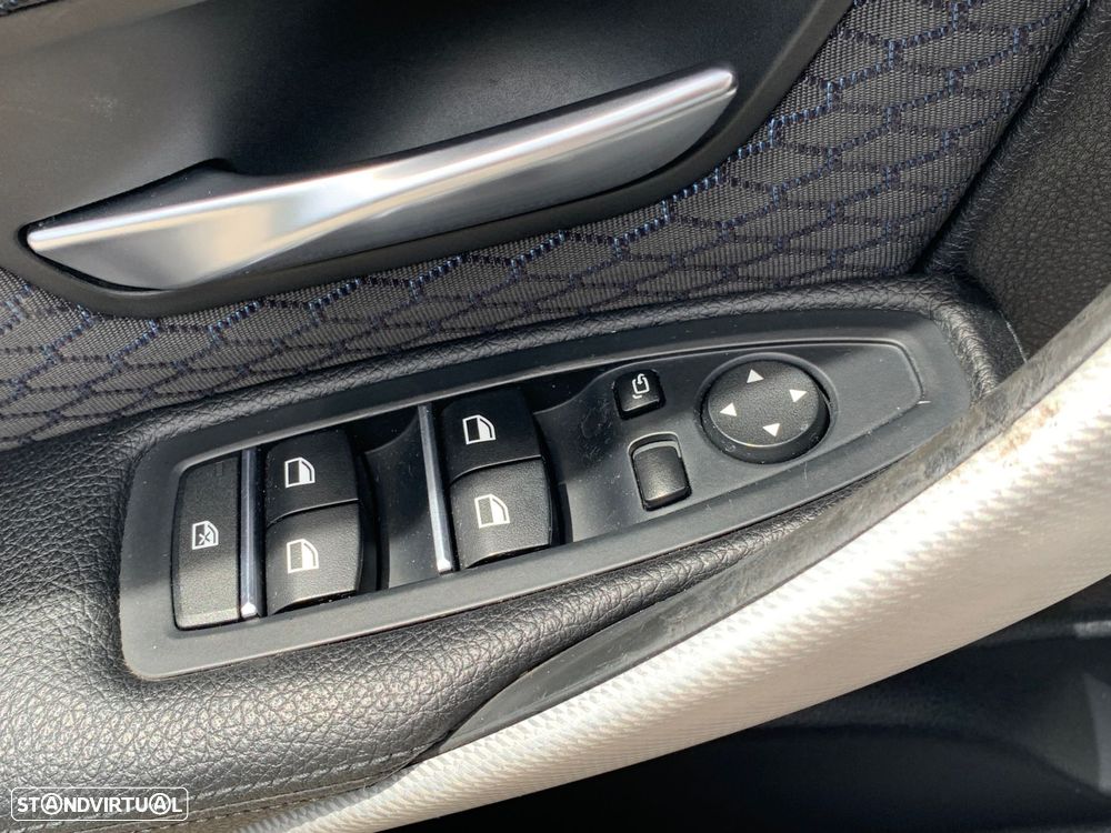BMW 320 d Pack M Shadow Auto - 37