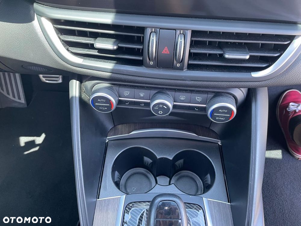 Alfa Romeo Giulia 2.0 Turbo Veloce Q4 - 22