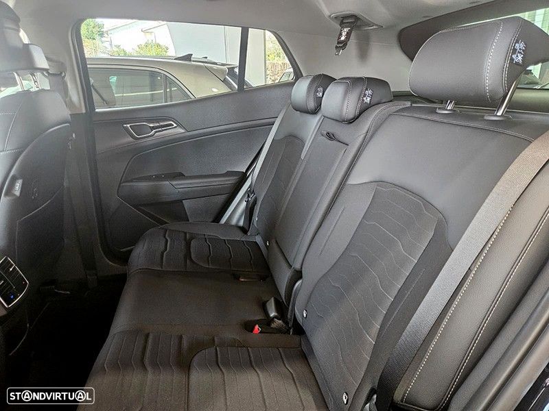 Kia Sportage 1.6 T-GDi PHEV Tech - 12