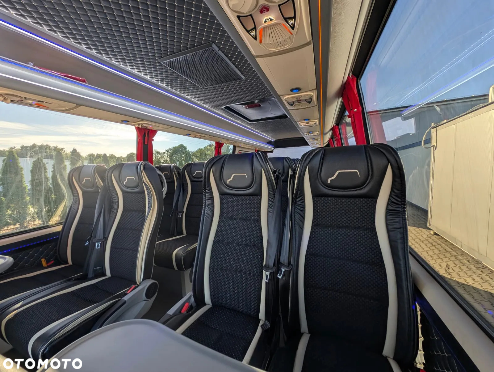 Mercedes-Benz Sprinter 519 - 20