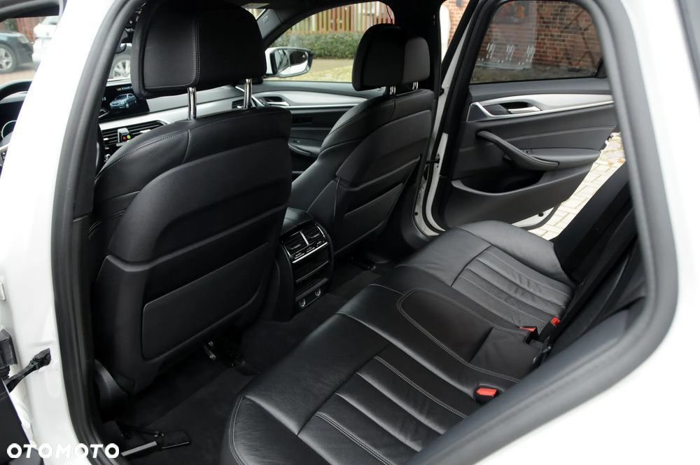 BMW Seria 5 540d xDrive M Sport sport - 11