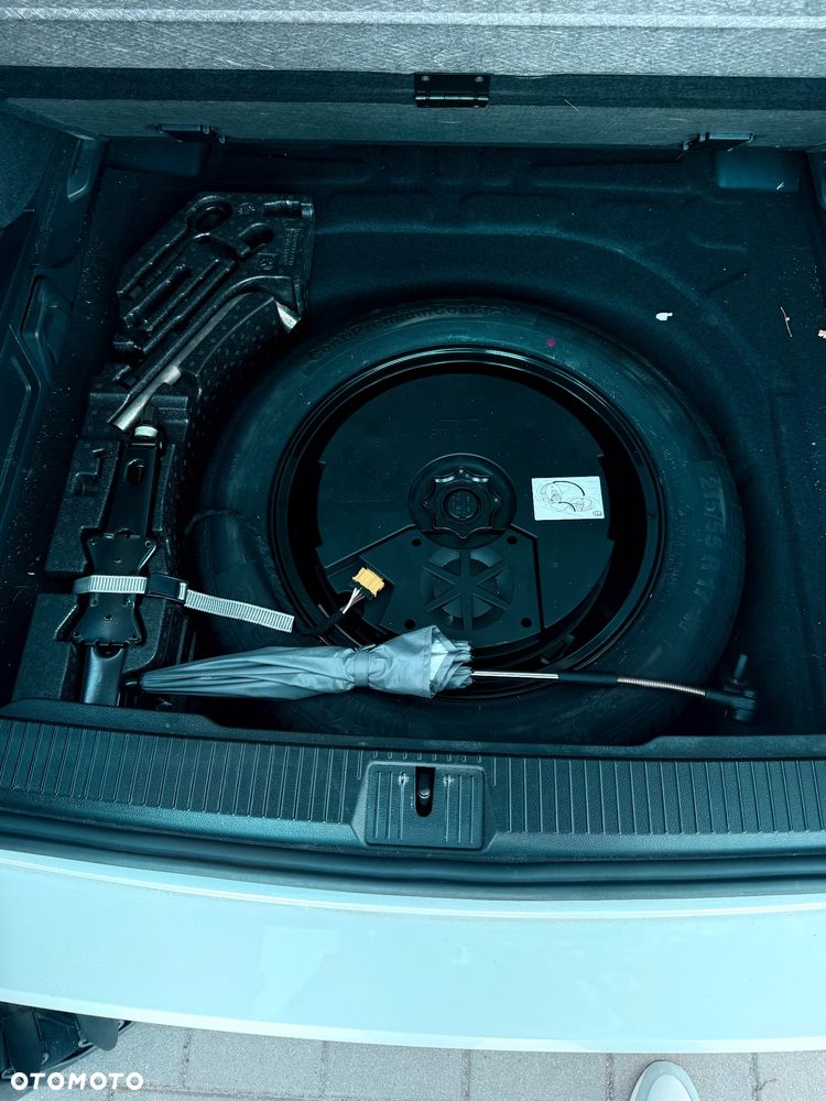 Volkswagen Passat - 20