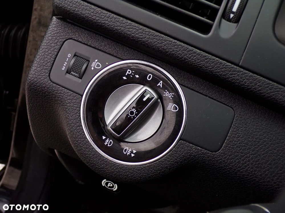 Mercedes-Benz Klasa C 180 Kompressor Automatik BlueEFFICIENCY Avantgarde - 17