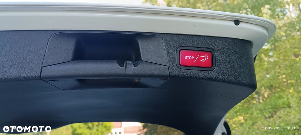 Mercedes-Benz Klasa C 220 d T 9G-TRONIC AMG Line - 15