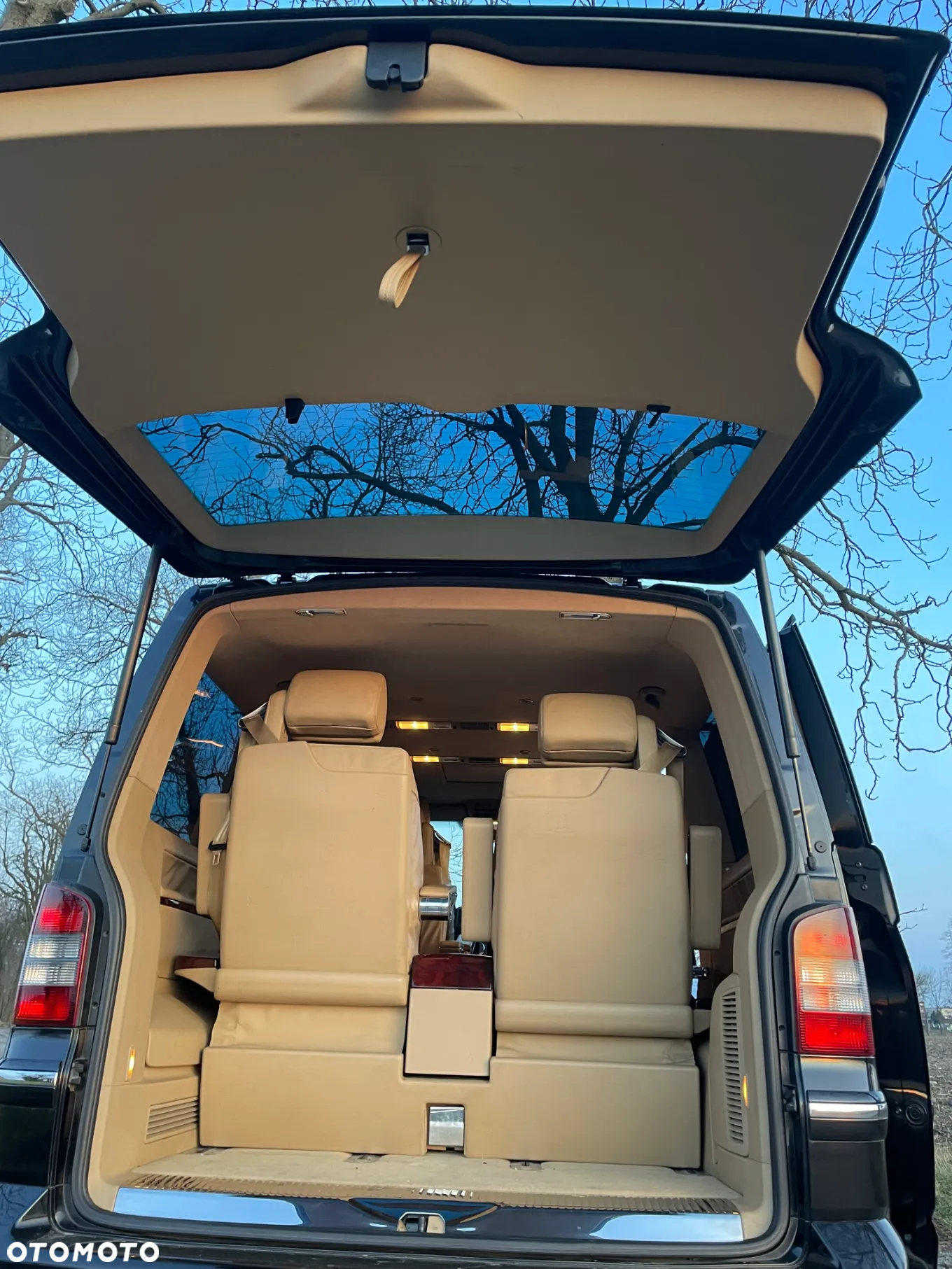 Volkswagen Transporter Multivan United Autm - 16