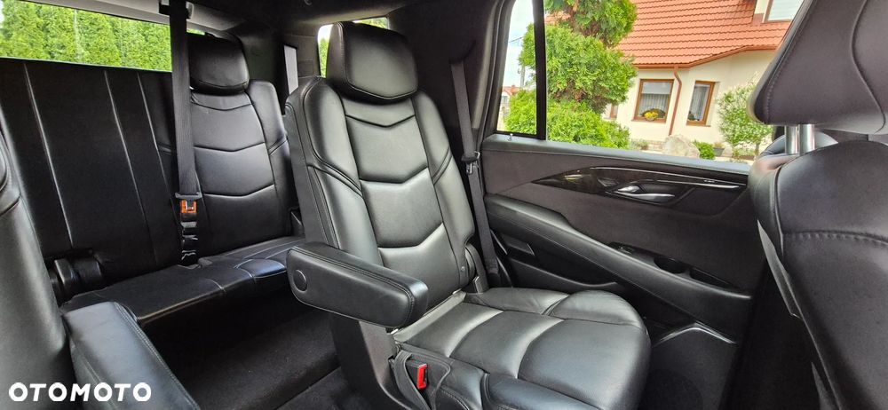 Cadillac Escalade 6.2 V8 AWD AT Platinum - 20