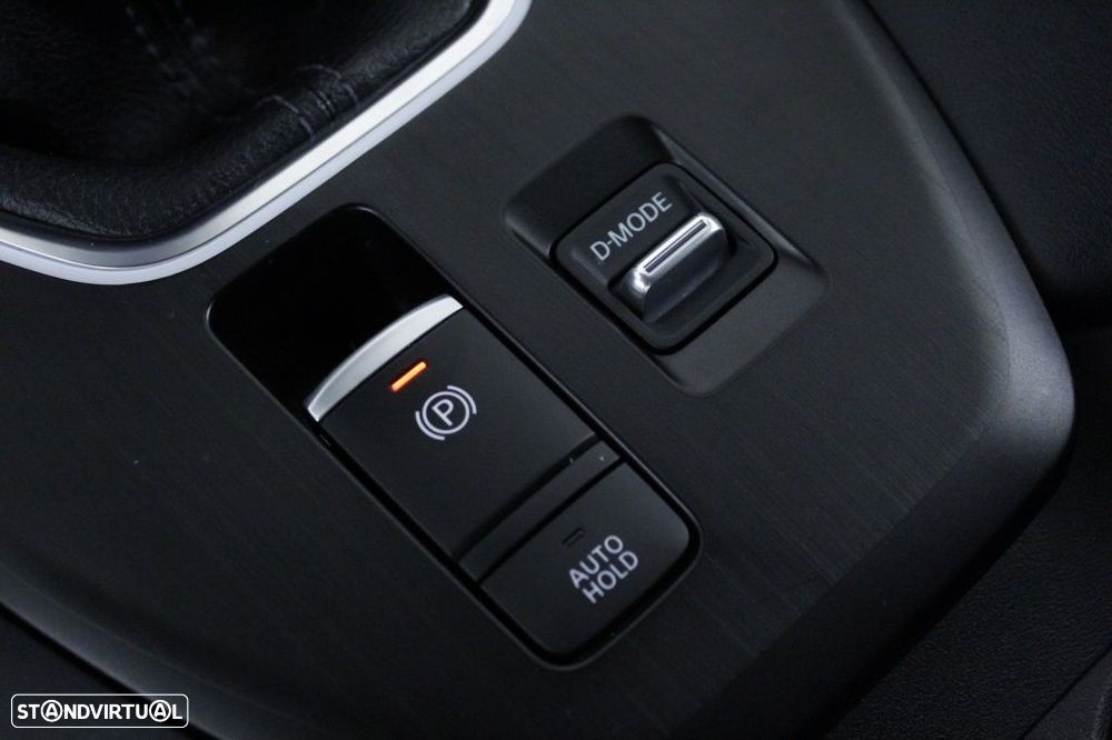 Nissan Qashqai 1.3 DIG-T N-Connecta LED+TT+SKY - 31