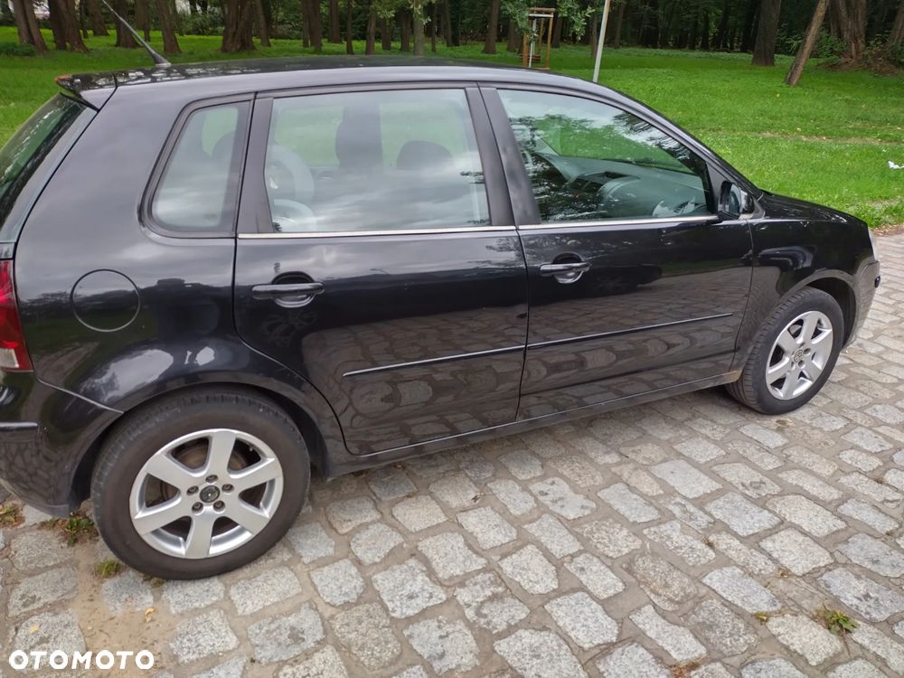 Volkswagen Polo 1.4 TDI Comfortline - 4