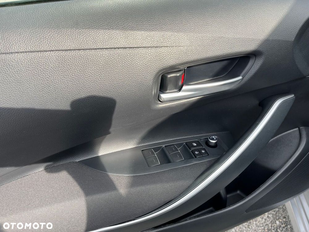 Toyota Corolla 1.8 Hybrid Comfort - 20
