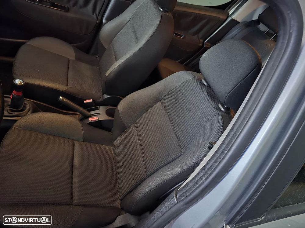 Peugeot 207 1.4 16V Active - 9