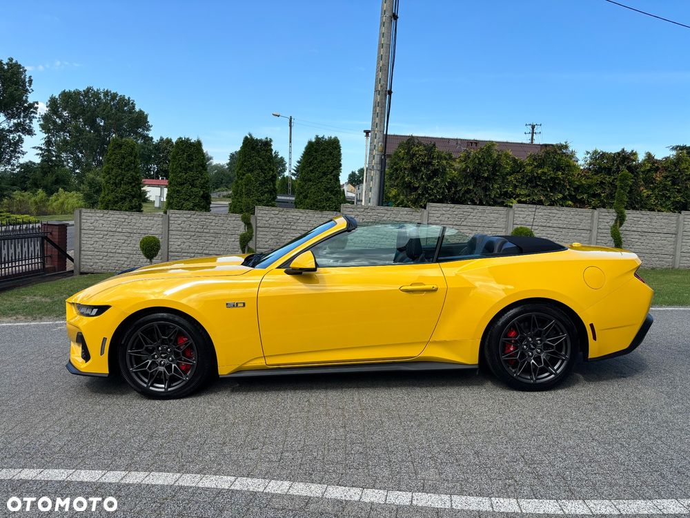 Ford Mustang - 34
