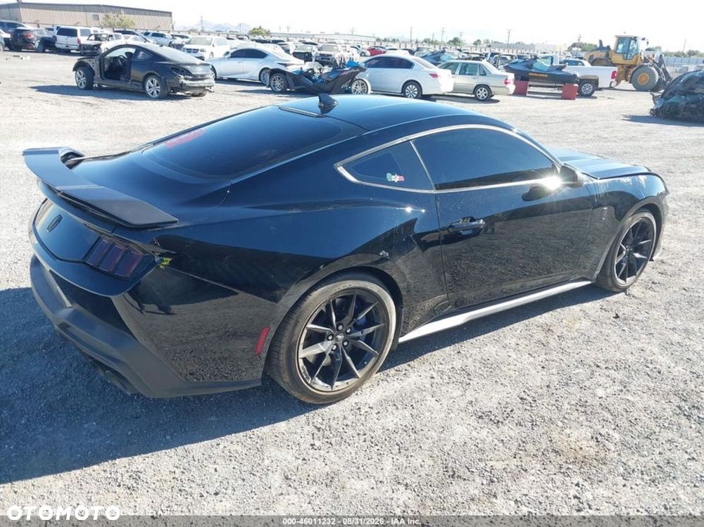 Ford Mustang - 3