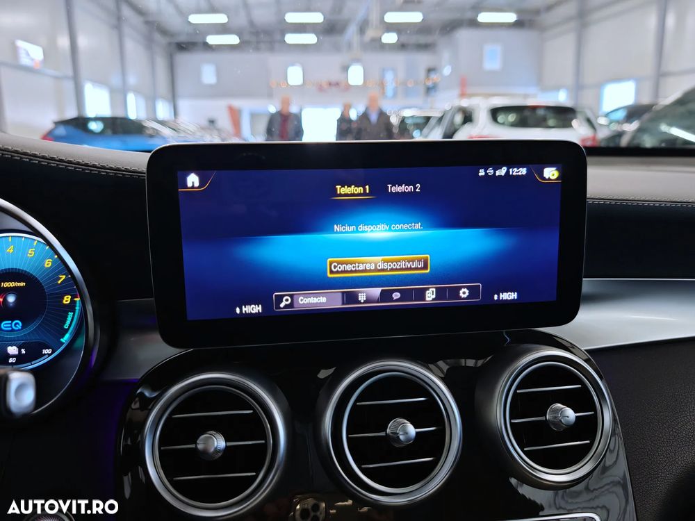 Mercedes-Benz GLC 300 e 4MATIC - 26