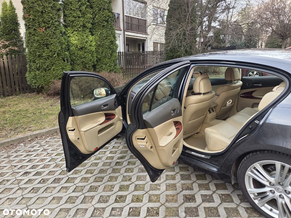 Lexus GS 450h - 10