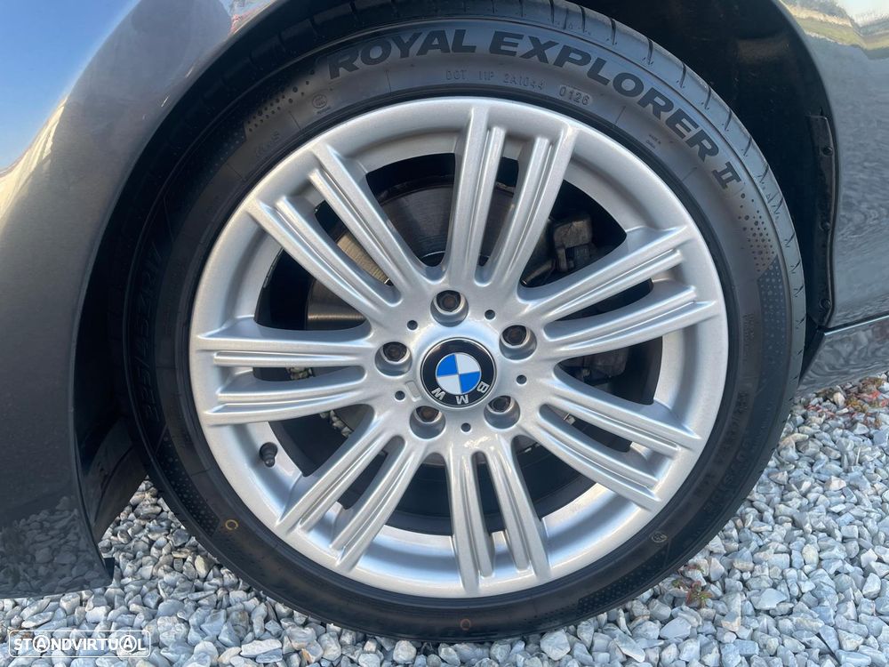 BMW 120 d Pack M - 29