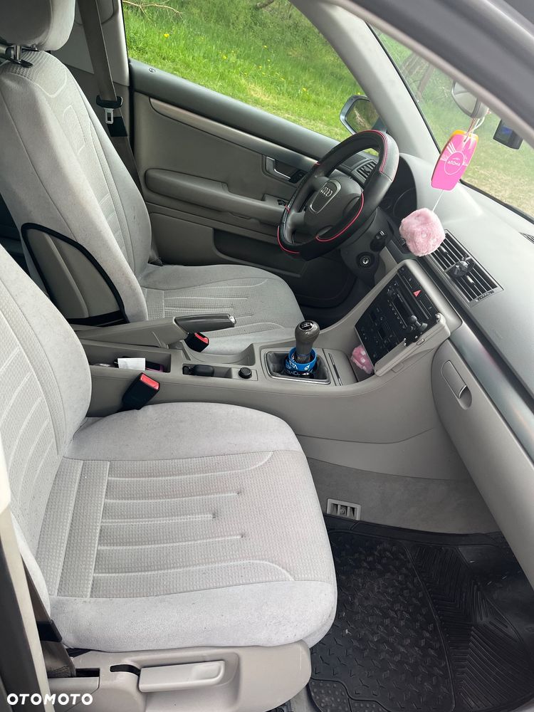 Audi A4 Limousine - 15