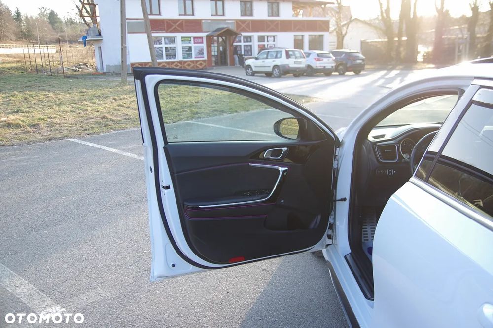 Kia ProCeed 1.6 CRDi DCT7 SCR GT LINE - 21