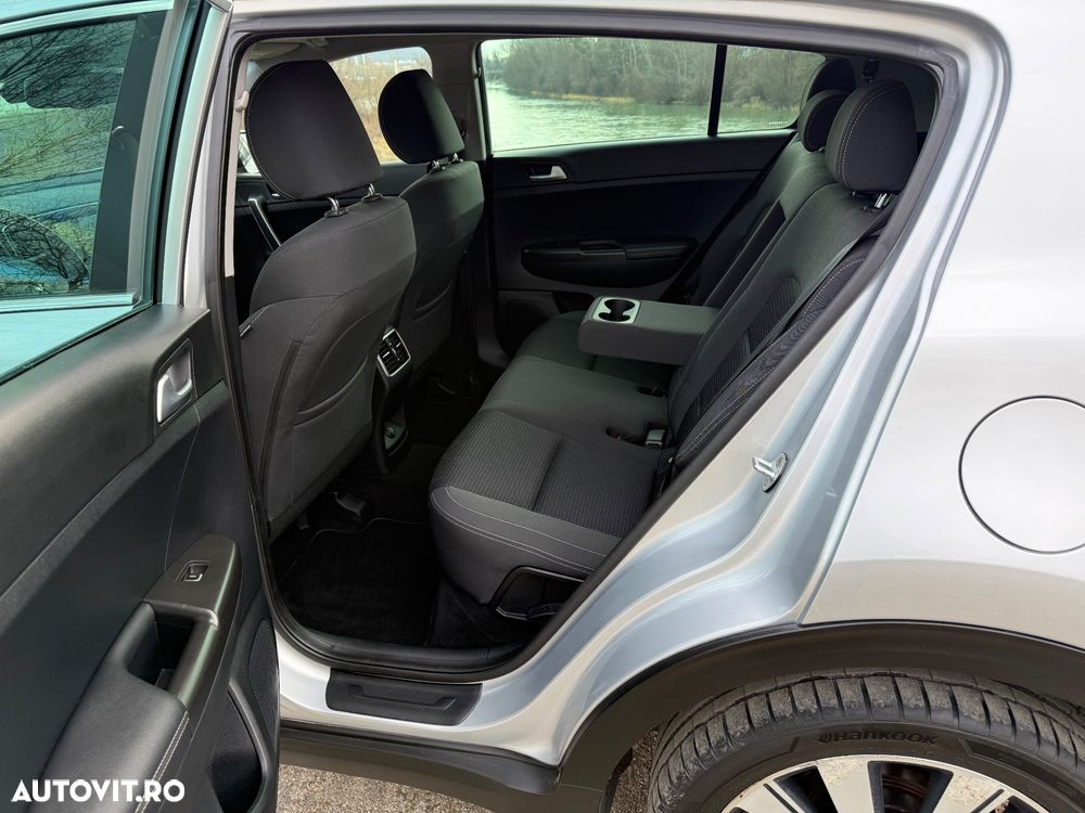 Kia Sportage 1.7 CRDI 2WD Attract - 8