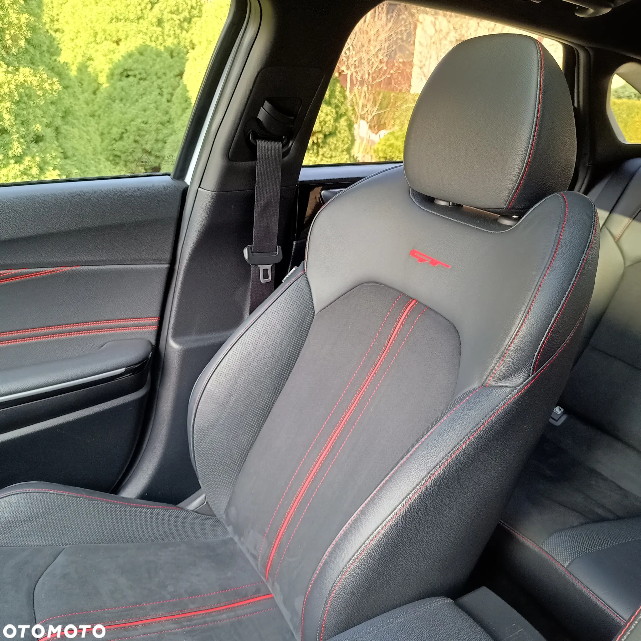 Kia ProCeed 1.6 T-GDI GT DCT - 14