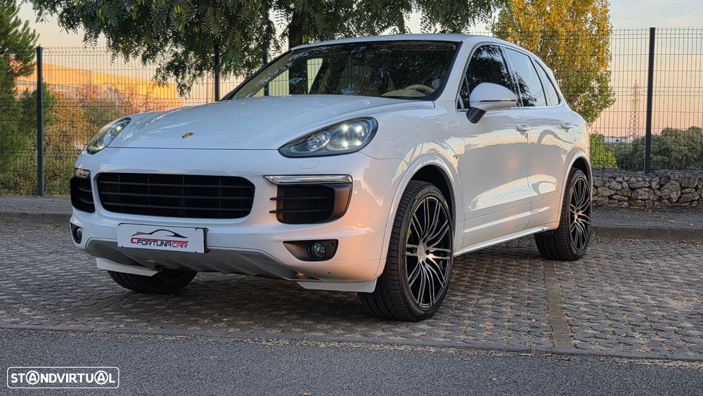 Porsche Cayenne S E-Hybrid Platinum Edition - 1